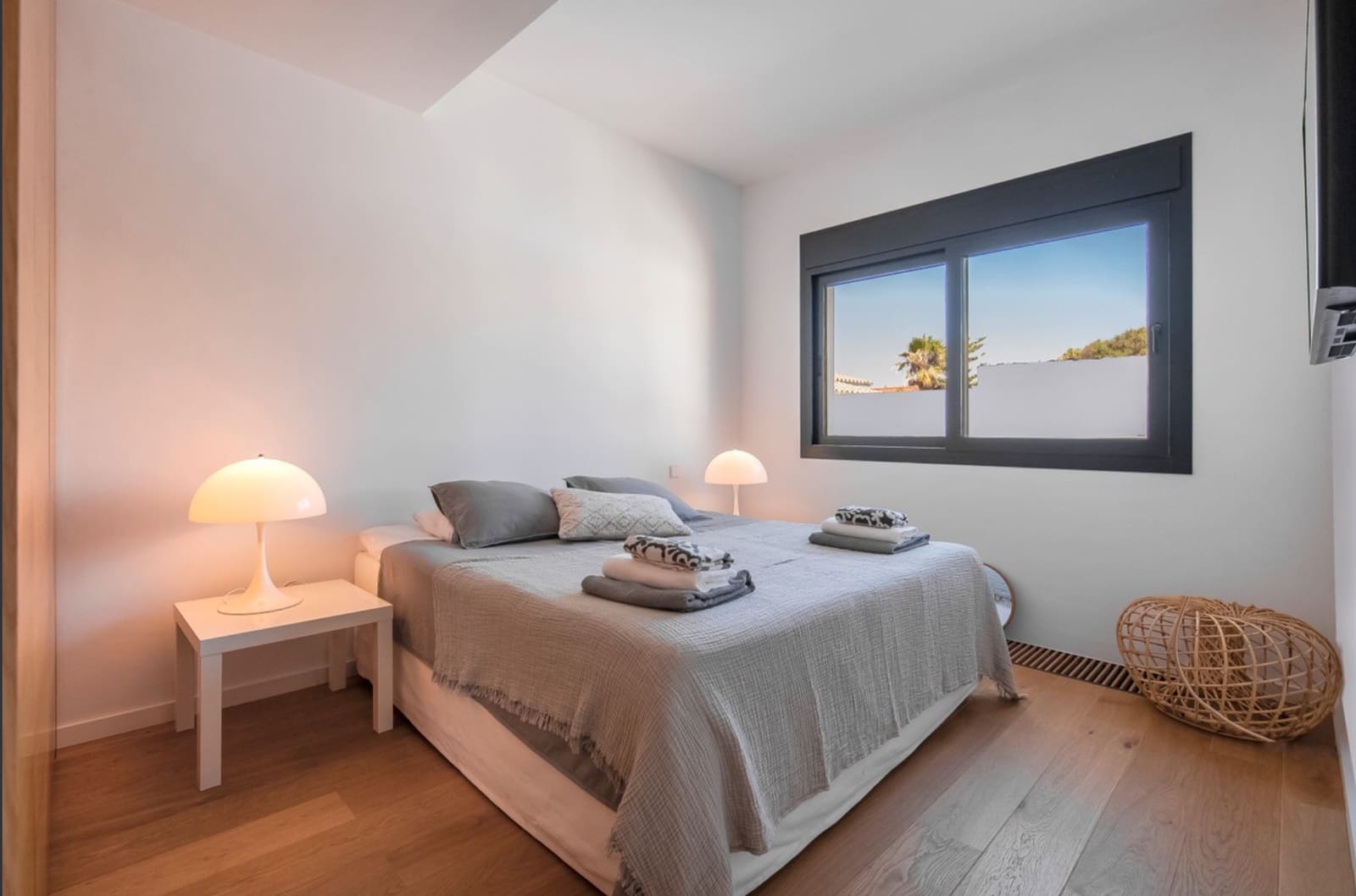 6 bedroom Villa for sale in Costabella with pool garage - € 6,000,000 (Ref: 10149306)