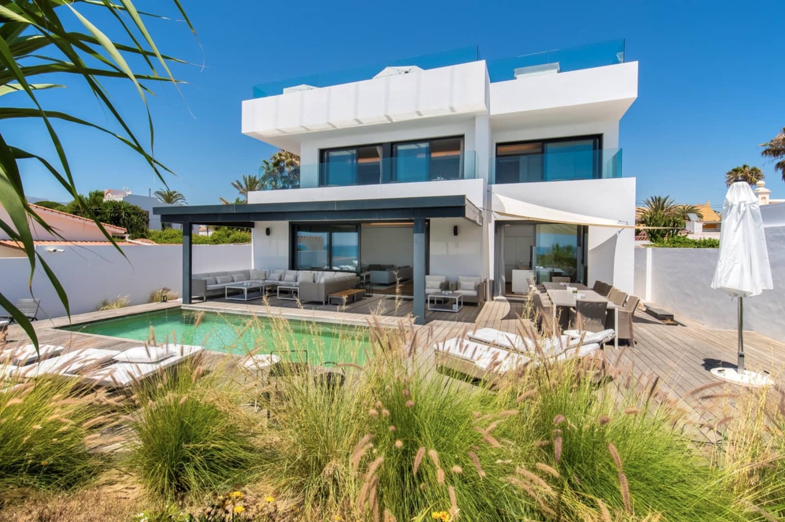 6 bedroom Villa for sale in Costabella with pool garage - € 6,000,000 (Ref: 10149306)