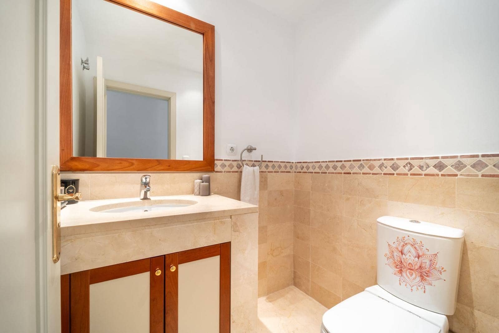 3 quarto Apartamento para arrendar em Marbella com piscina garagem - 3 300 € (Ref: 10173080)