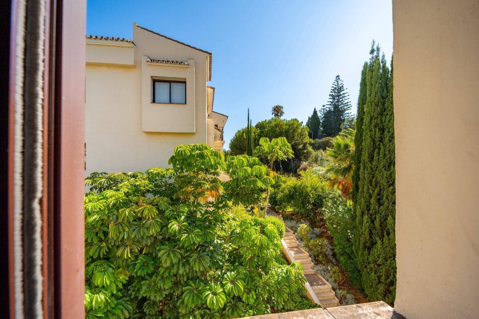 3 quarto Apartamento para arrendar em Marbella com piscina garagem - 3 300 € (Ref: 10173080)