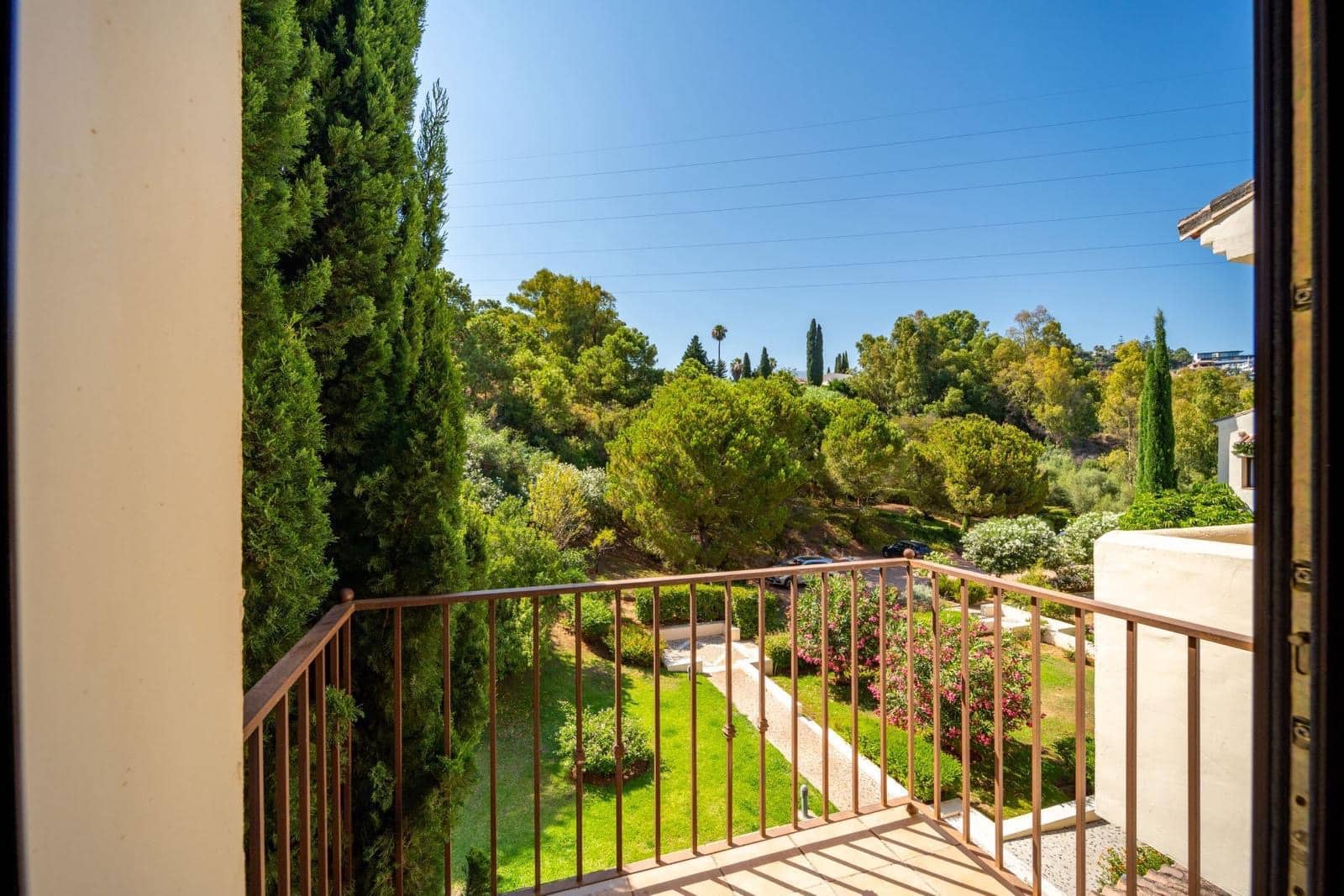 3 quarto Apartamento para arrendar em Marbella com piscina garagem - 3 300 € (Ref: 10173080)
