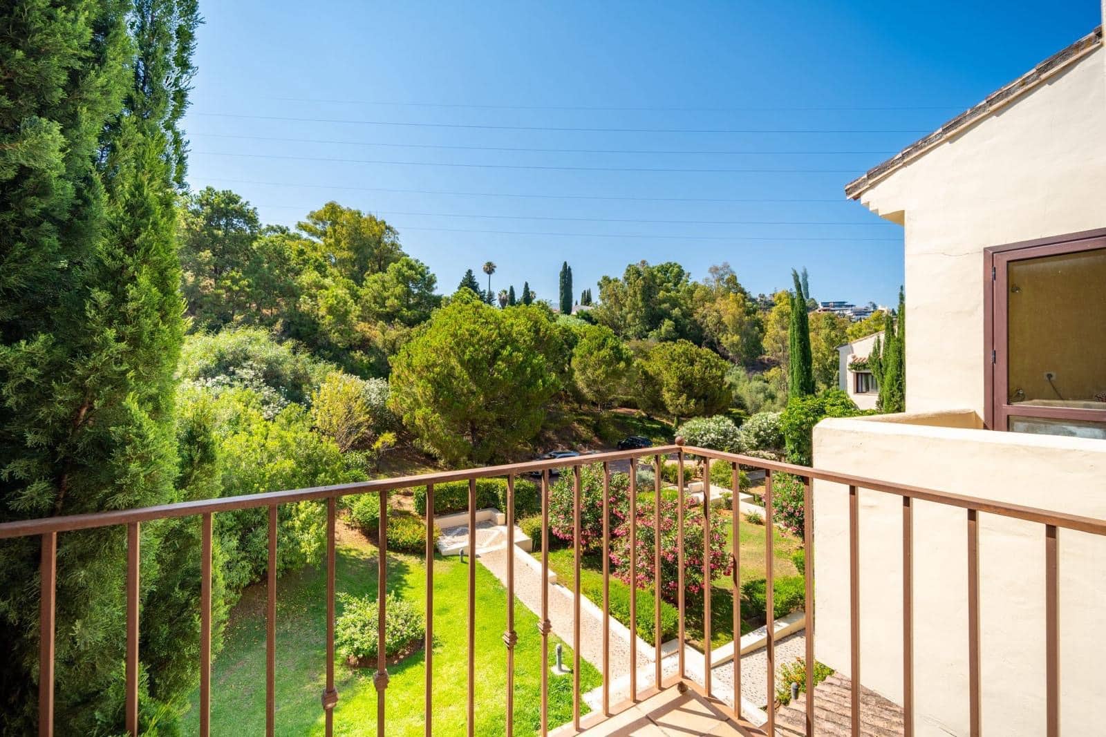 3 quarto Apartamento para arrendar em Marbella com piscina garagem - 3 300 € (Ref: 10173080)