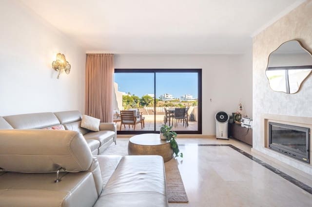 3 quarto Apartamento para arrendar em Marbella com piscina garagem - 3 300 € (Ref: 10173080)