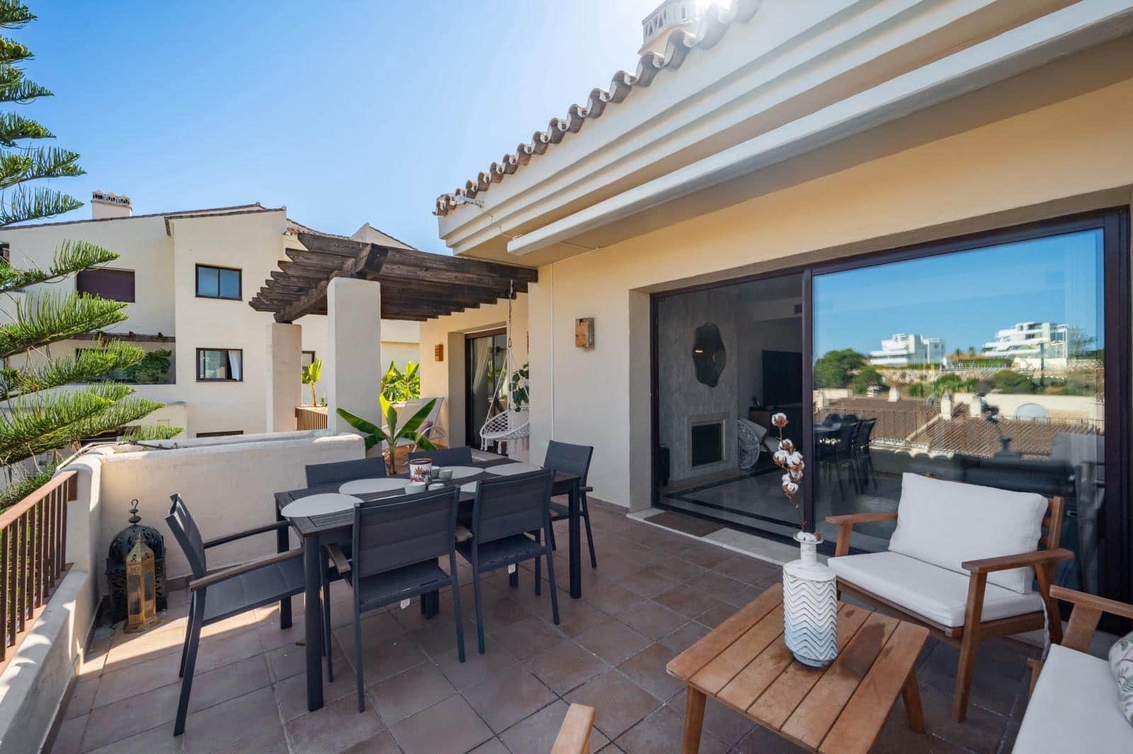 3 quarto Apartamento para arrendar em Marbella com piscina garagem - 3 300 € (Ref: 10173080)