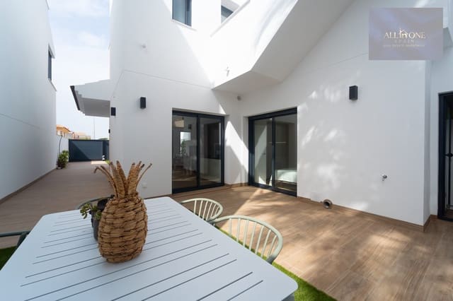 3 quarto Moradia para venda em San Pedro del Pinatar com piscina garagem - 484 900 € (Ref: 10162572)