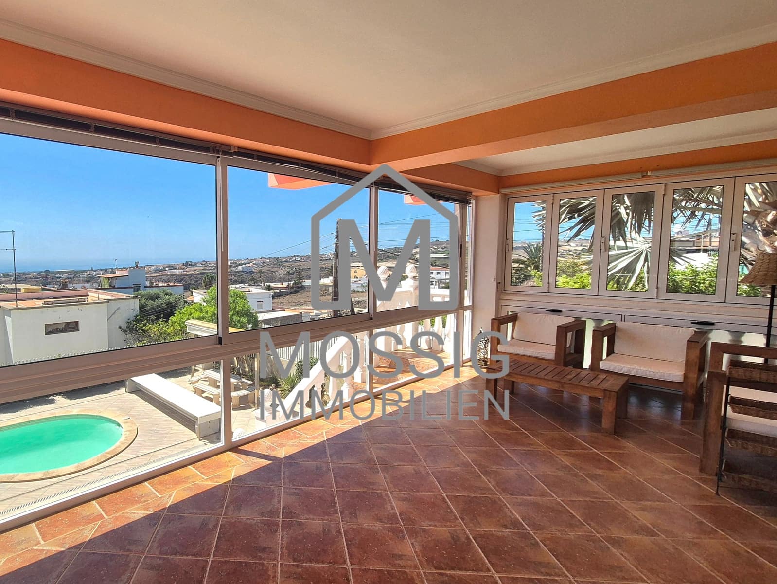 4 soveværelse Villa til leje i Montana la Data med swimmingpool garage - € 3.650 (Ref: 10156843)