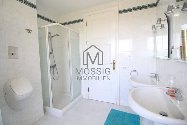 7 makuuhuone Huvila myytävänä paikassa Monte León, San Bartolomé de Tirajana mukana uima-altaan 
autotalli - 1 670 000 € (Ref: 10158527)