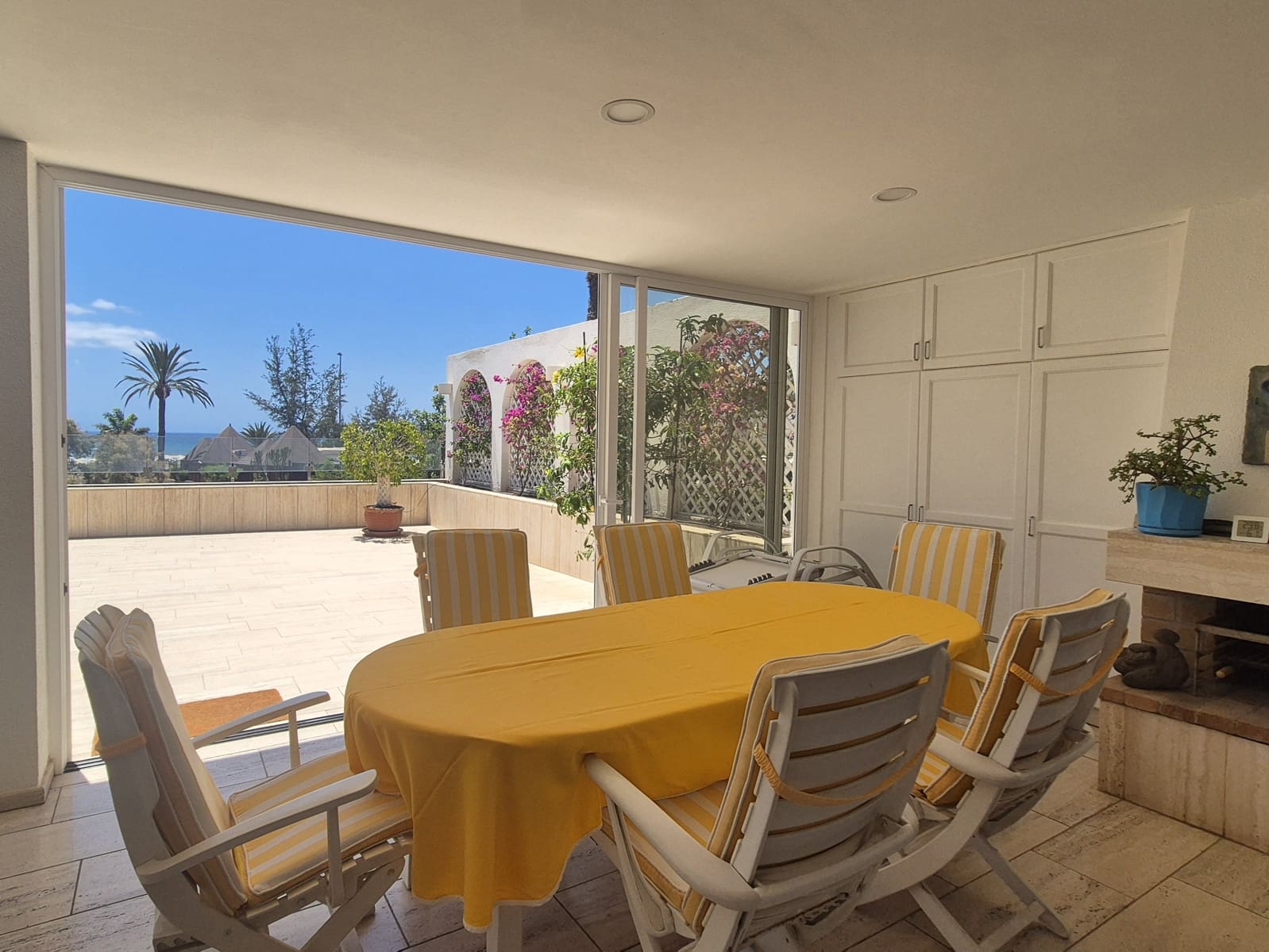 4 sovrum Strandlägenhet till salu i San Agustin med garage - 1 750 000 € (Ref: 10158529)