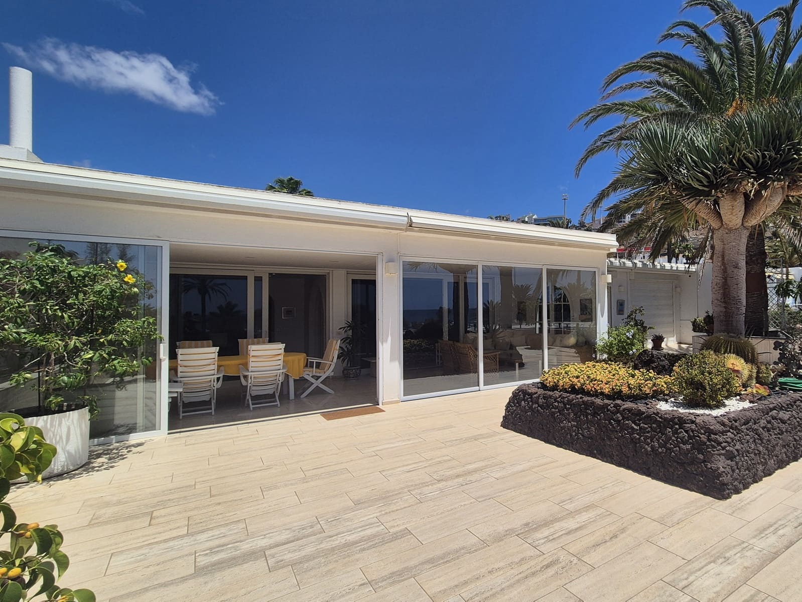 4 sovrum Strandlägenhet till salu i San Agustin med garage - 1 750 000 € (Ref: 10158529)