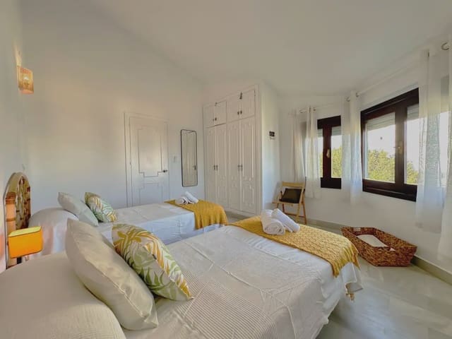 3 chambre Penthouse à vendre à Calahonda, Mijas avec piscine garage - 530 000 € (Ref: 10158188)