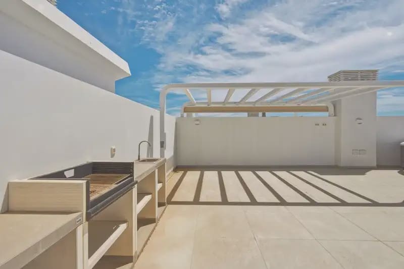 2 Zimmer Penthouse zu verkaufen in Fuengirola mit Pool Garage - 995.000 € (Ref: 10158190)