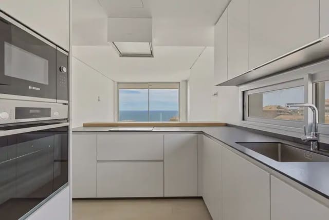 2 Zimmer Penthouse zu verkaufen in Las Gaviotas  - Carvajal, Fuengirola mit Pool Garage - 995.000 € (Ref: 10158190)