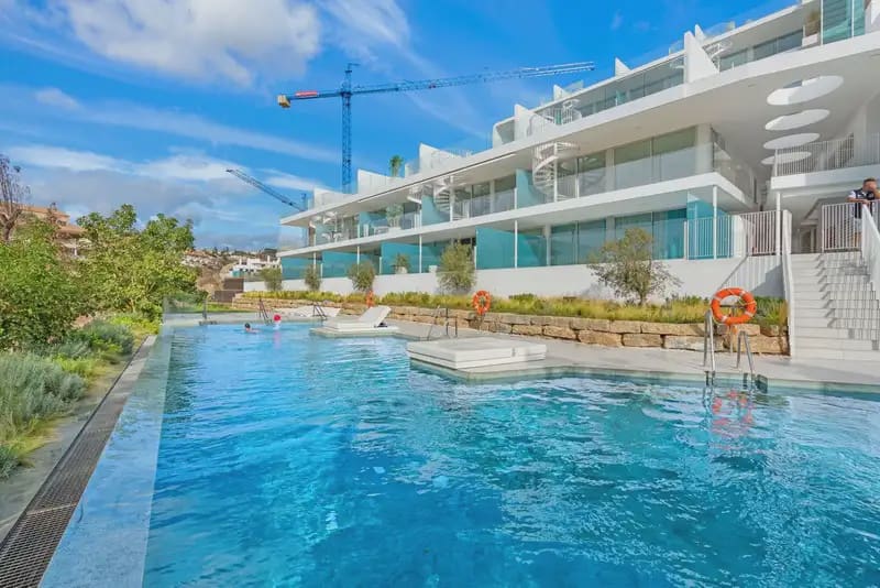 2 Zimmer Penthouse zu verkaufen in Fuengirola mit Pool Garage - 995.000 € (Ref: 10158190)