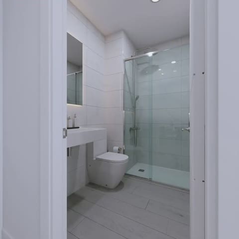 2 chambre Appartement de Plage à vendre à Zona Puerto Deportivo, Fuengirola avec piscine - 366 700 € (Ref: 10158198)