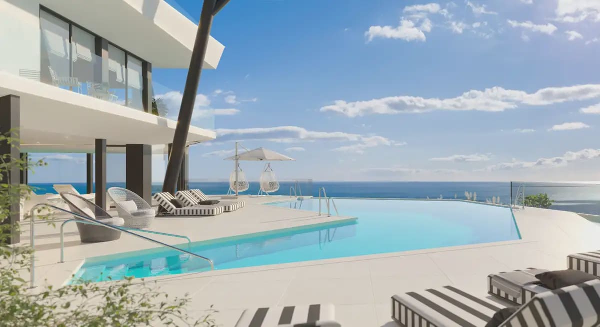 Apartamento de 2 habitaciones en Fuengirola en venta con piscina garaje - 822.000 € (Ref: 10158200)