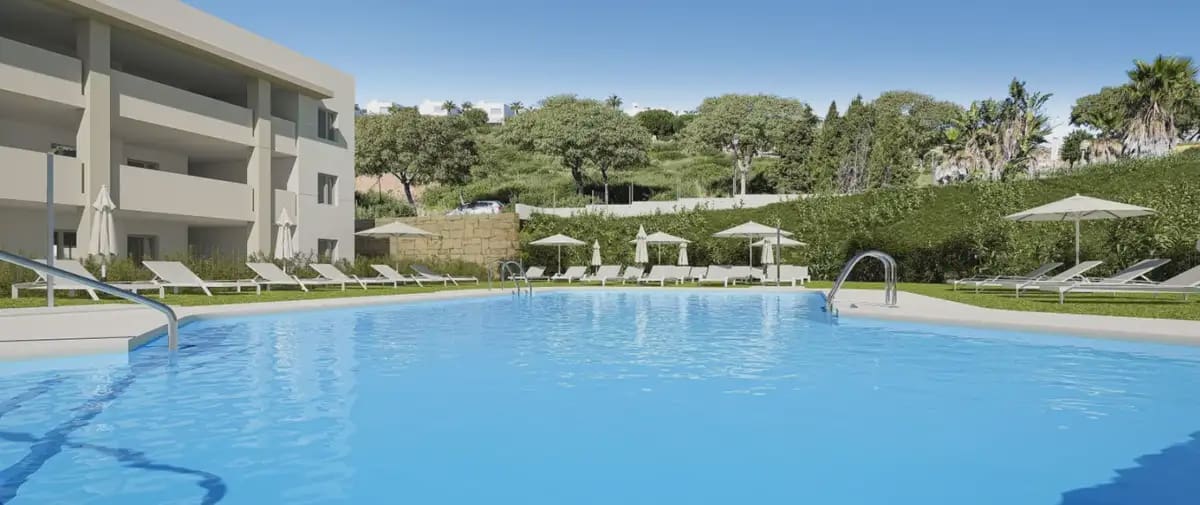 Apartamento de 2 habitaciones en Manilva en venta con piscina garaje - 375.000 € (Ref: 10158209)