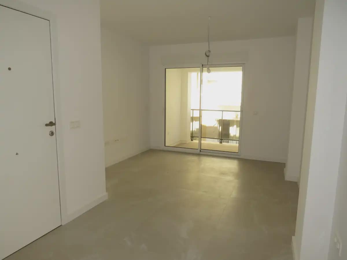 Apartamento de 2 habitaciones en Fuengirola en venta con piscina - 370.000 € (Ref: 10158223)