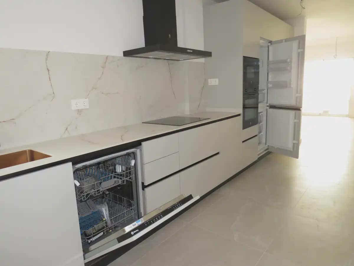 Apartamento de 2 habitaciones en Fuengirola en venta con piscina - 370.000 € (Ref: 10158223)