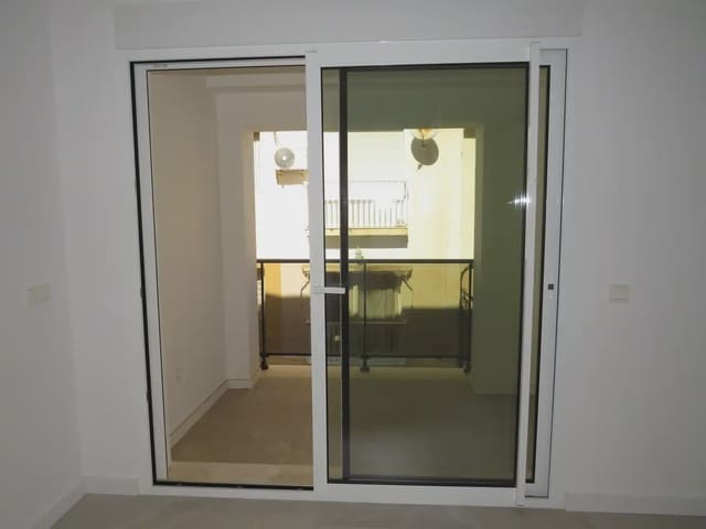 2 soverom Leilighet til salgs i Zona Puerto Deportivo, Fuengirola med svømmebasseng - € 370 000 (Ref: 10158223)