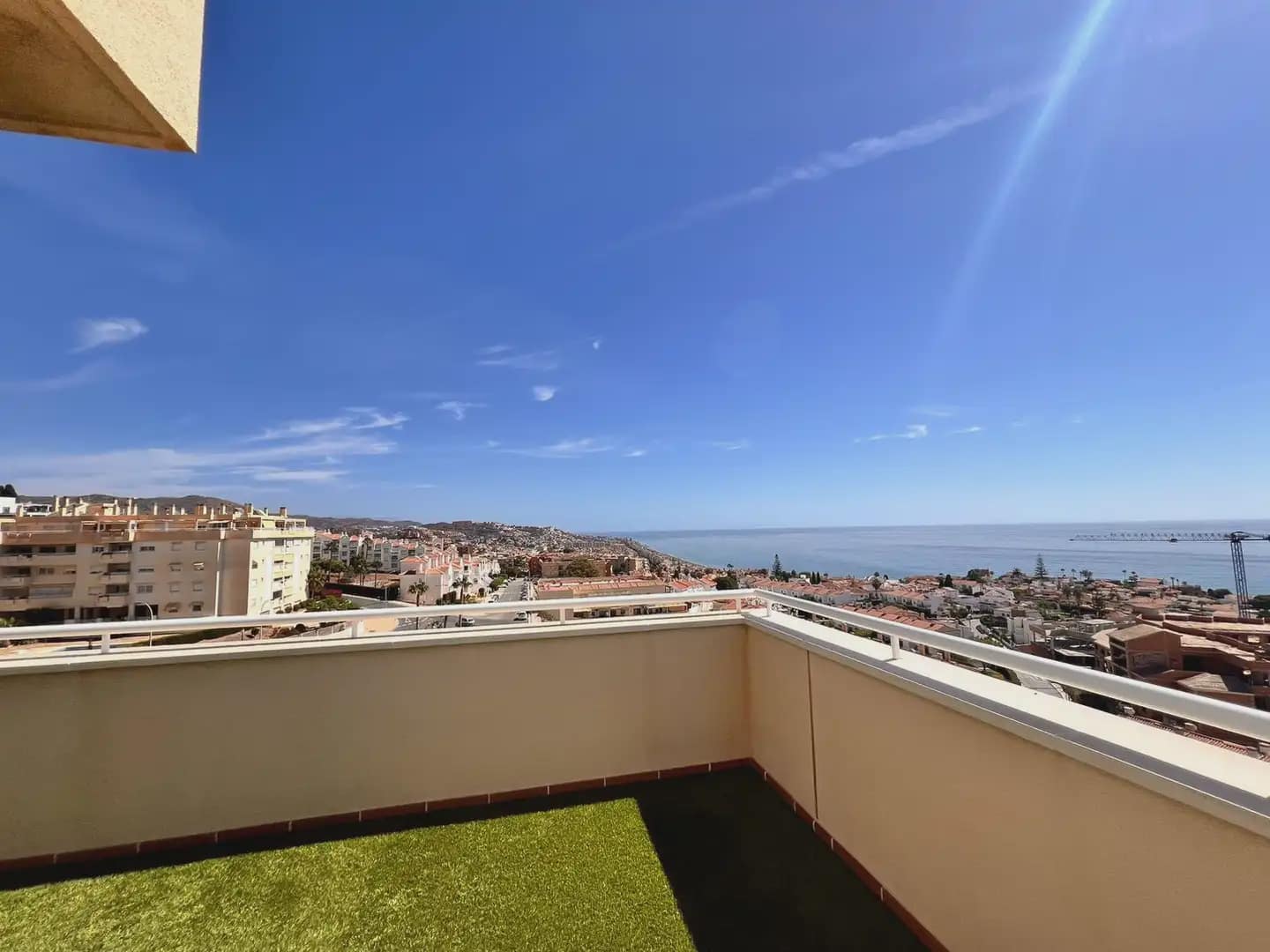 4 makuuhuone Kattohuoneisto vuokrattavana paikassa Rincon de la Victoria mukana uima-altaan 
autotalli - 2 500 € (Ref: 10158233)