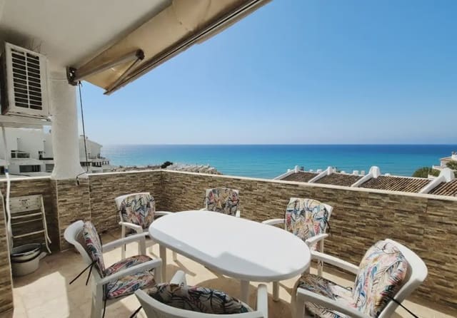 Ático de 3 habitaciones en Calahonda, Mijas en alquiler con piscina - 1.900 € (Ref: 10158236)