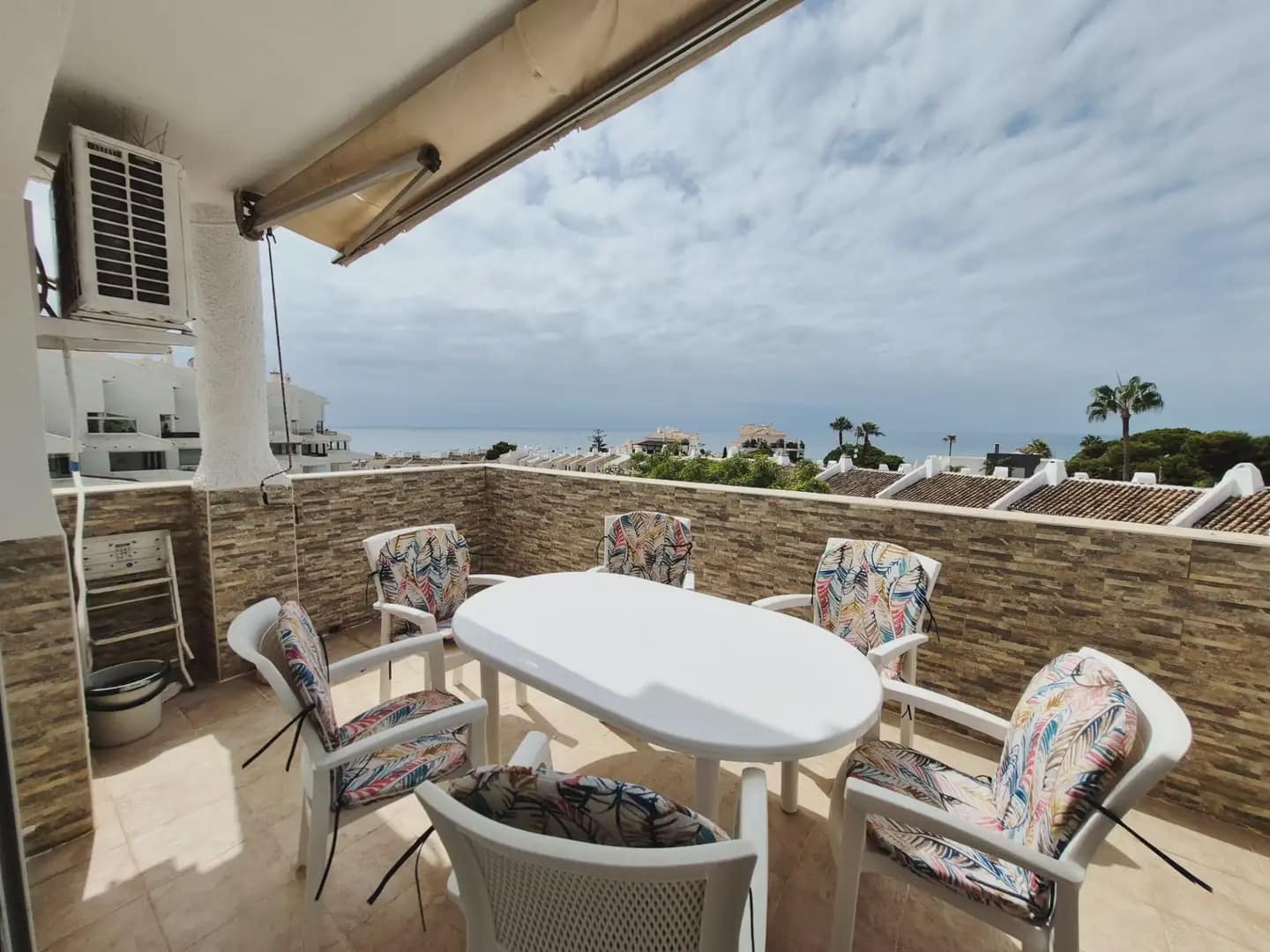 Ático de 3 habitaciones en Mijas en alquiler con piscina - 1.900 € (Ref: 10158236)