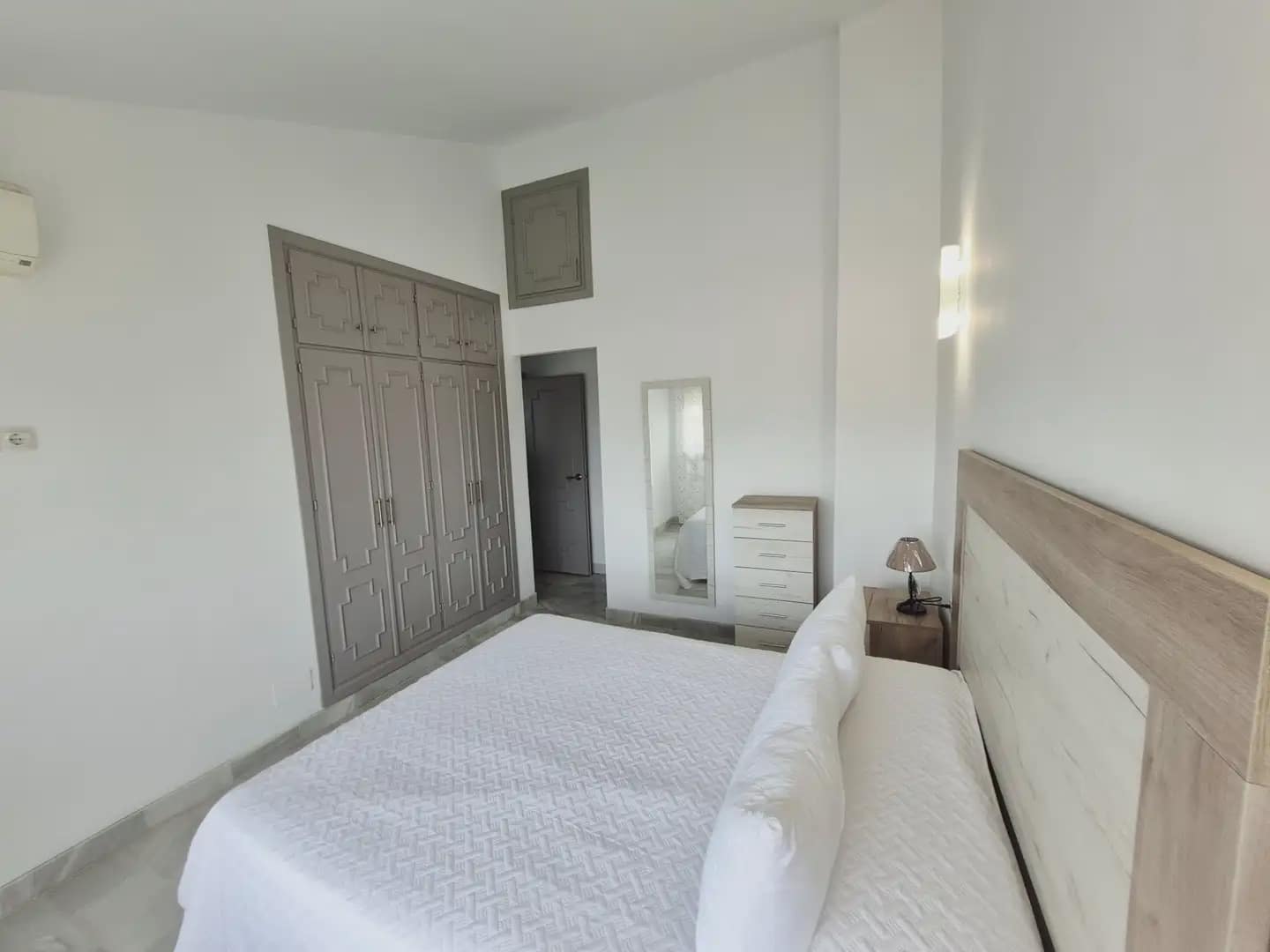 Ático de 3 habitaciones en Mijas en alquiler con piscina - 1.900 € (Ref: 10158236)