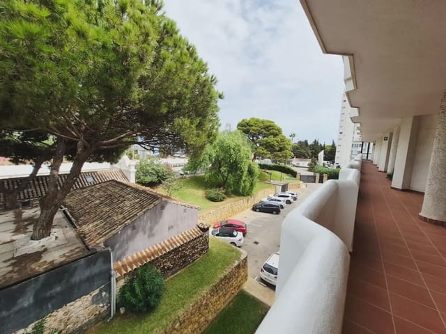 Ático de 3 habitaciones en Calahonda, Mijas en alquiler con piscina - 1.900 € (Ref: 10158236)