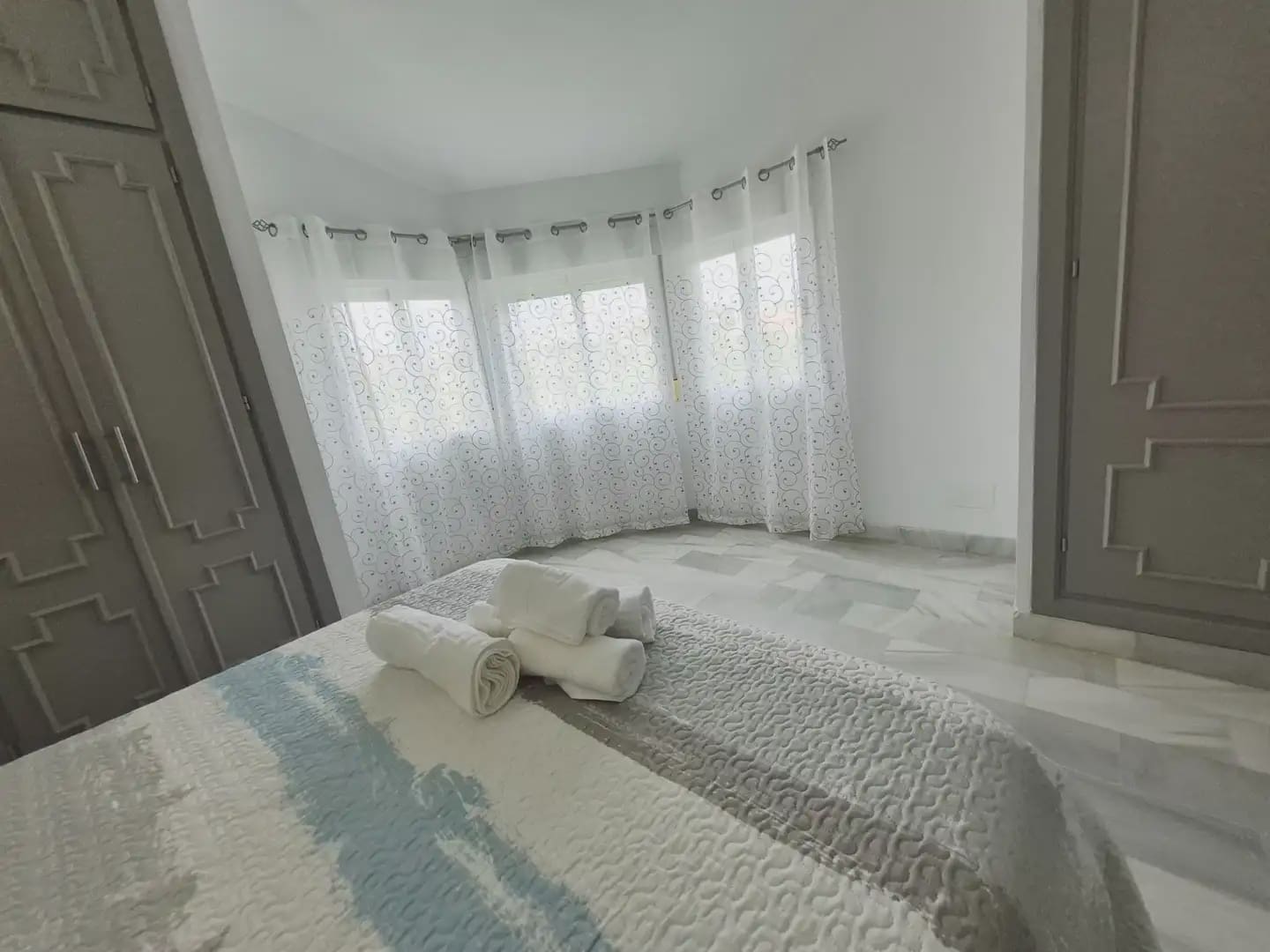 Ático de 3 habitaciones en Mijas en alquiler con piscina - 1.900 € (Ref: 10158236)