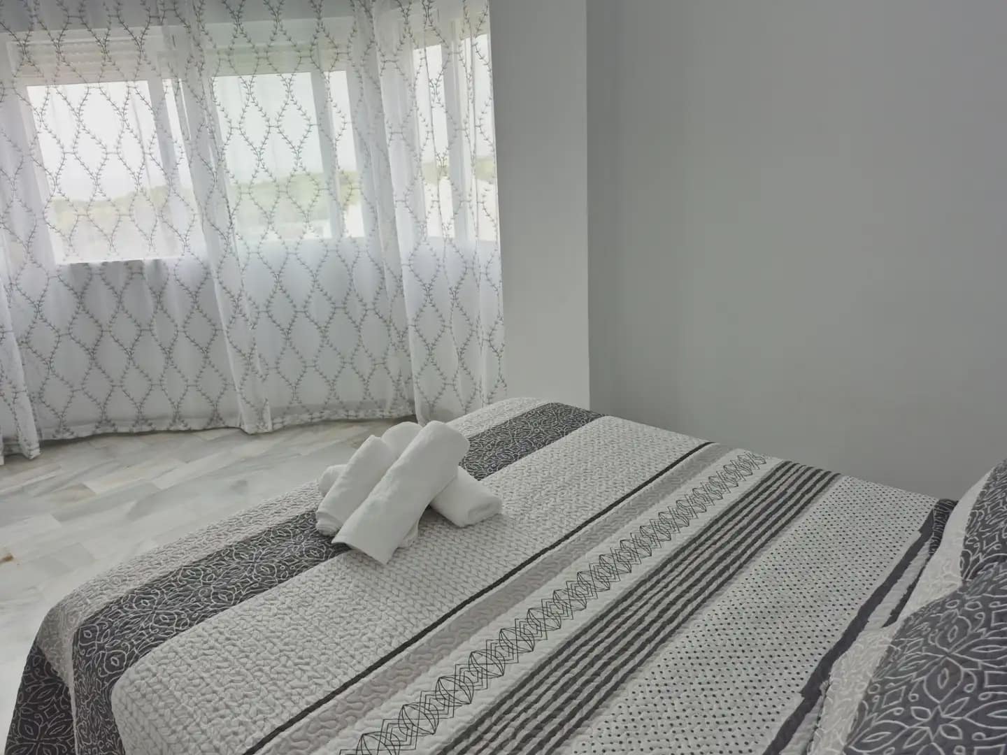Ático de 3 habitaciones en Mijas en alquiler con piscina - 1.900 € (Ref: 10158236)