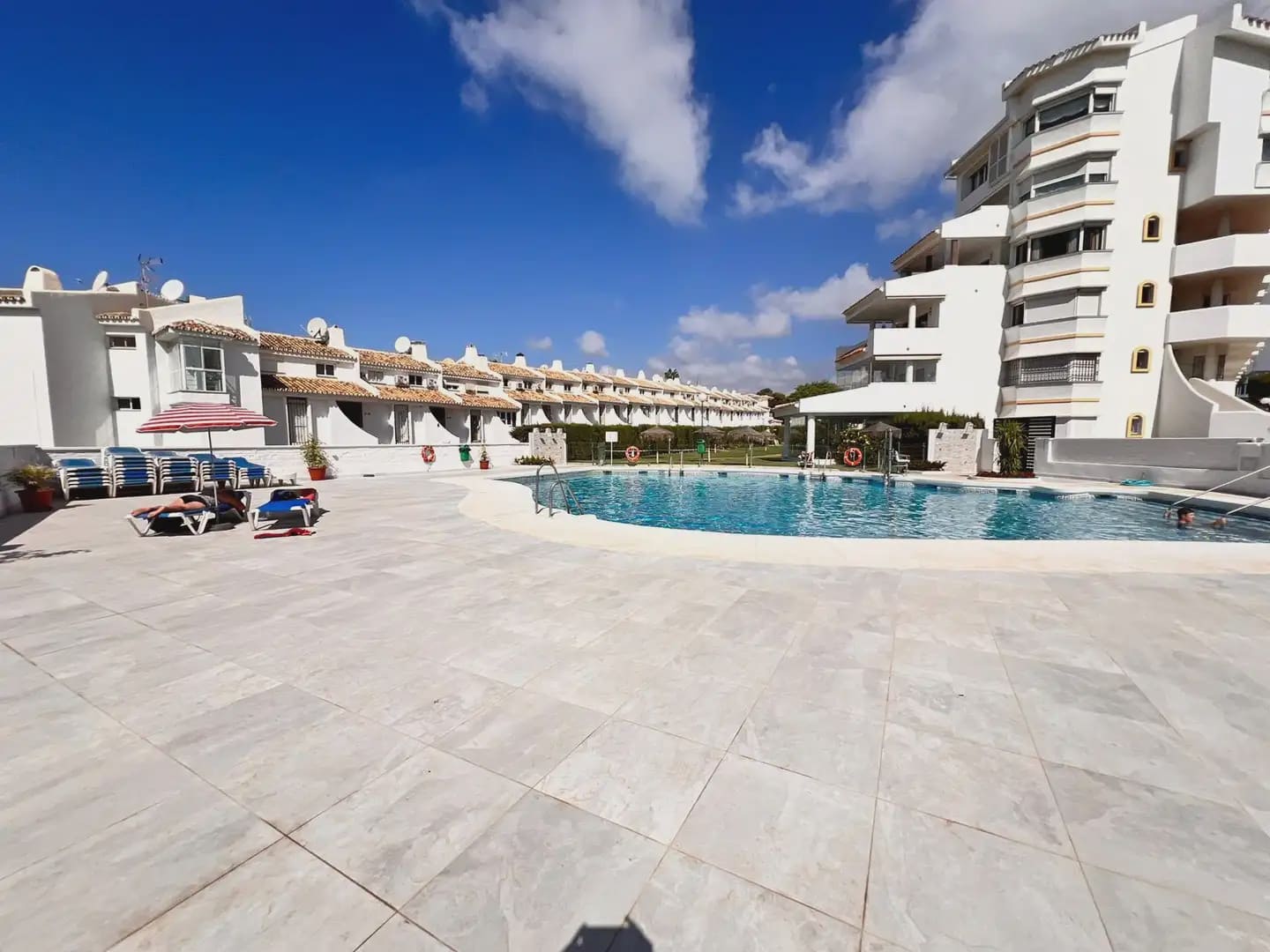 Ático de 3 habitaciones en Mijas en alquiler con piscina - 1.900 € (Ref: 10158236)