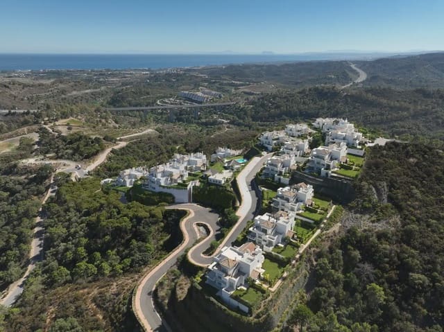 3 sovrum Lägenhet till salu i Montemayor - Marbella Club, Benahavís med pool garage - 895 000 € (Ref: 10158243)
