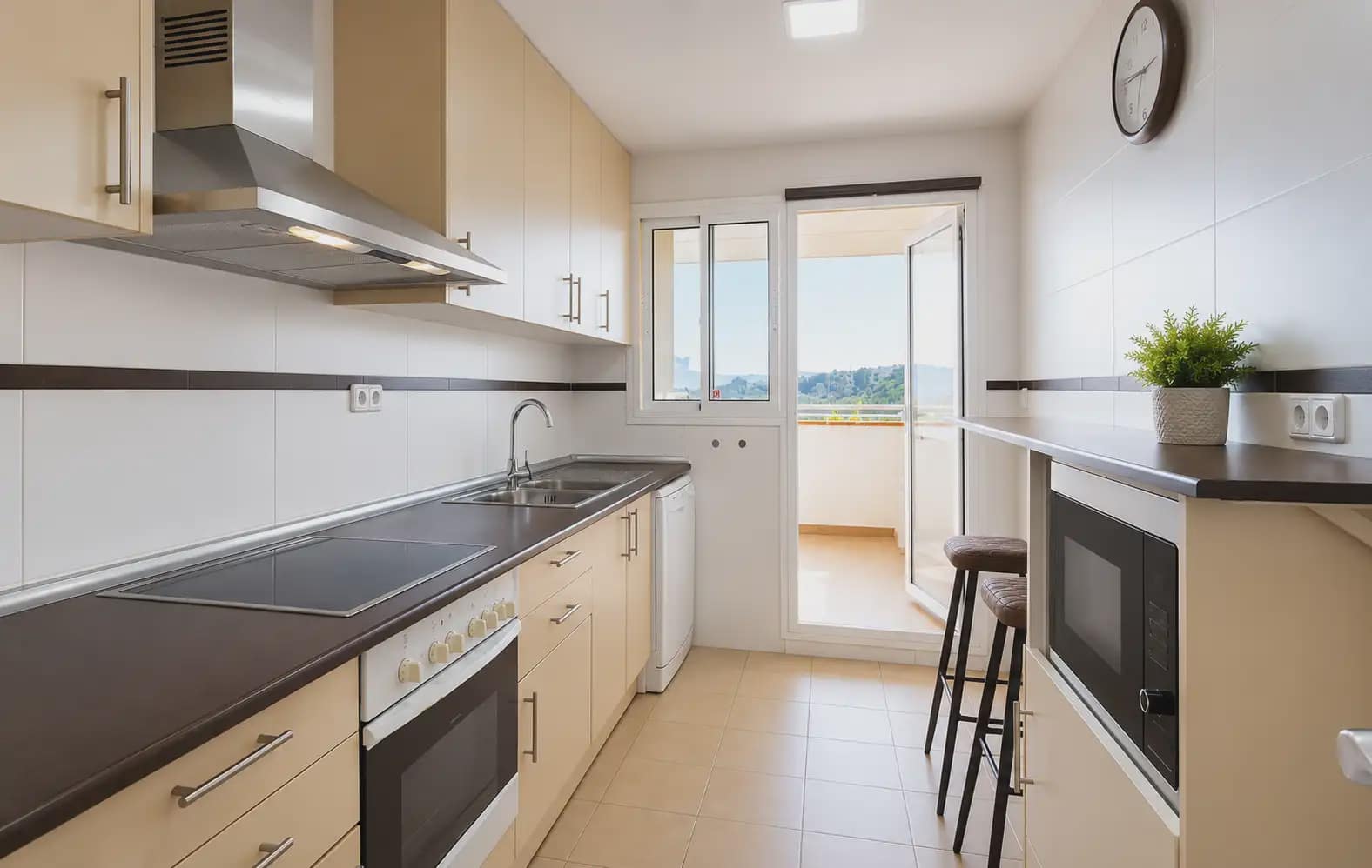 3 quarto Penthouse para arrendar em Mijas com piscina garagem - 1 800 € (Ref: 10158247)