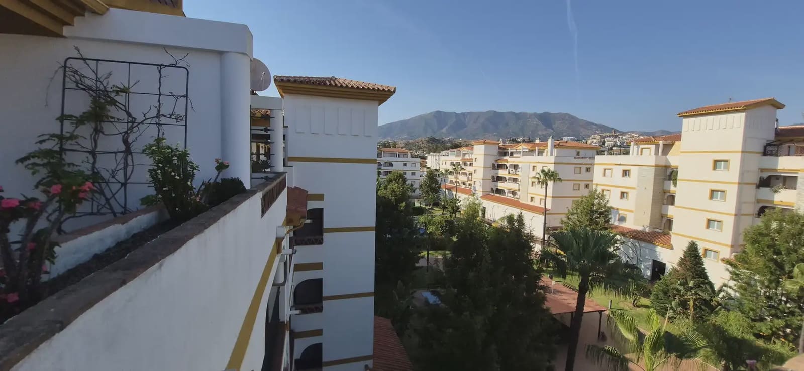 3 quarto Penthouse para arrendar em Mijas com piscina garagem - 1 800 € (Ref: 10158247)