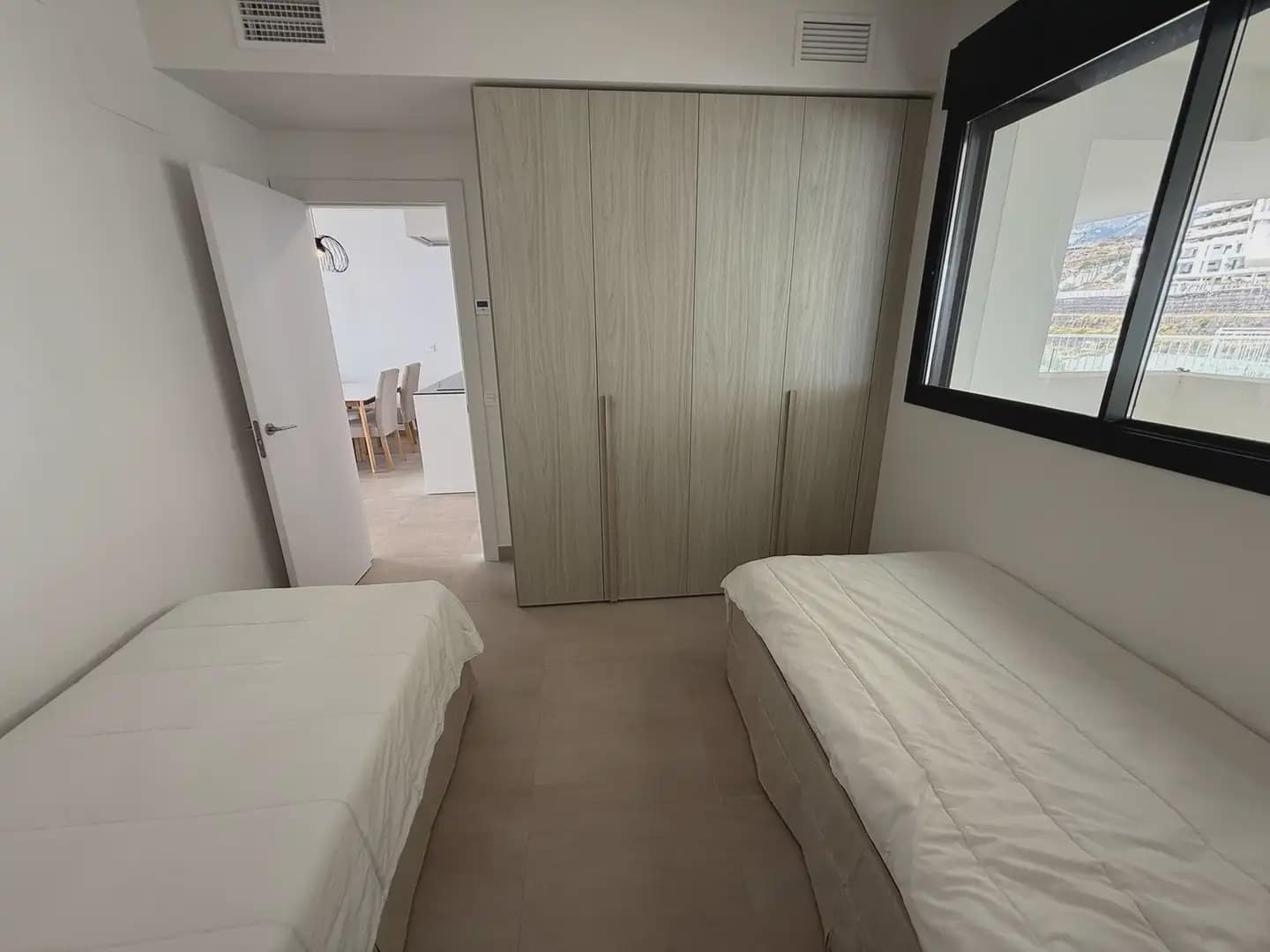 2 bedroom Beach Apartment for sale in Fuengirola with pool garage - € 748,000 (Ref: 10158251)