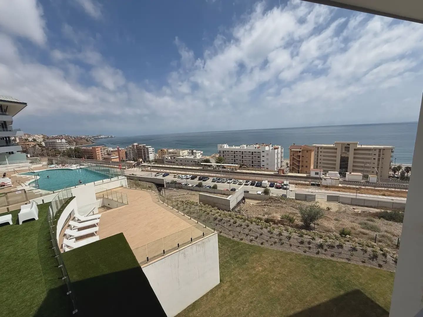 2 bedroom Beach Apartment for sale in Fuengirola with pool garage - € 748,000 (Ref: 10158251)