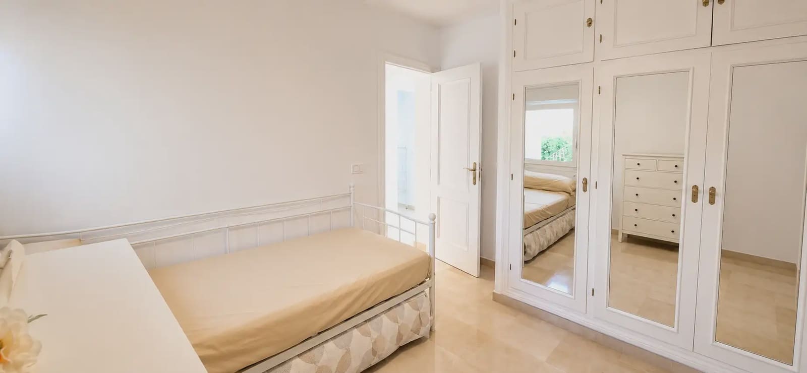 3 bedroom Flat for sale in Mijas with pool - € 559,000 (Ref: 10158252)