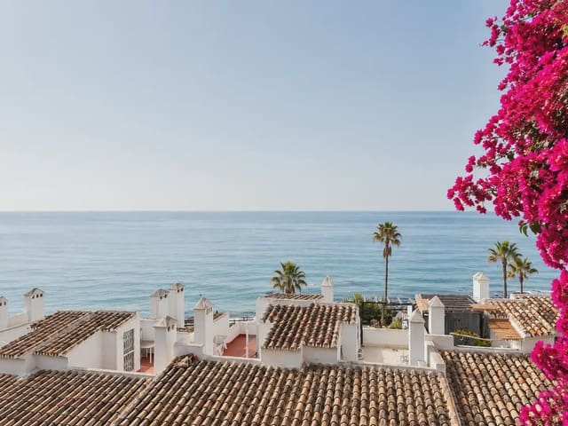 2 soveværelse Strandlejlighed til leje i Calahonda, Mijas med swimmingpool garage - € 1.500 (Ref: 10158259)
