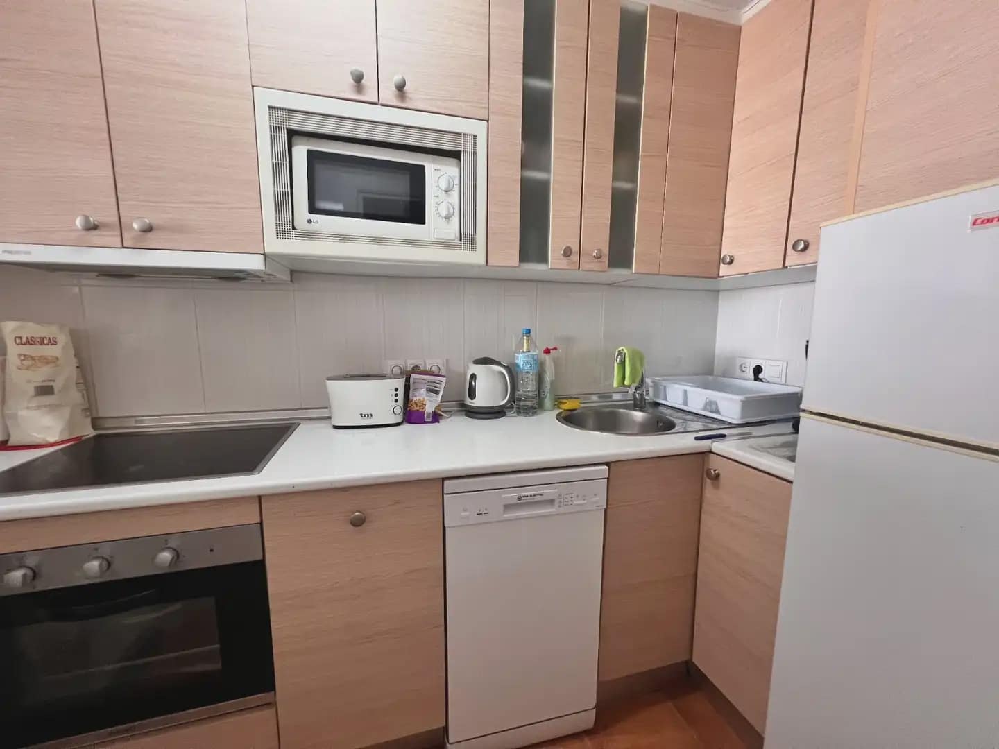 2 soveværelse Strandlejlighed til leje i Mijas med swimmingpool garage - € 1.500 (Ref: 10158259)