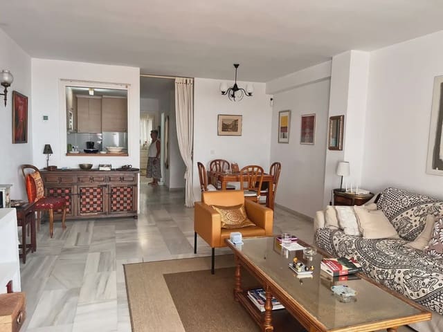 2 soveværelse Strandlejlighed til leje i Calahonda, Mijas med swimmingpool garage - € 1.500 (Ref: 10158259)