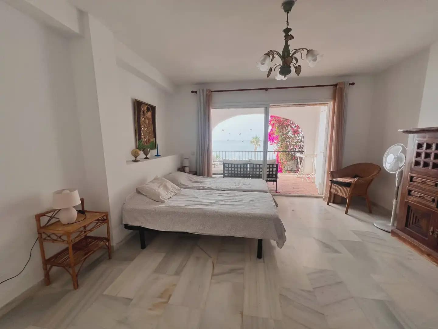 2 soveværelse Strandlejlighed til leje i Mijas med swimmingpool garage - € 1.500 (Ref: 10158259)
