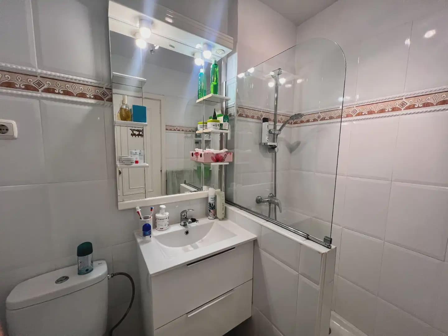 2 soveværelse Strandlejlighed til leje i Mijas med swimmingpool garage - € 1.500 (Ref: 10158259)