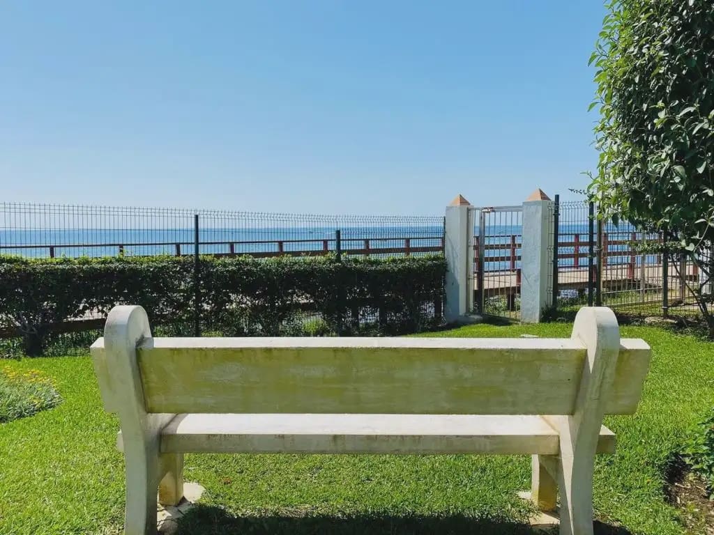2 soveværelse Strandlejlighed til leje i Mijas med swimmingpool garage - € 1.500 (Ref: 10158259)