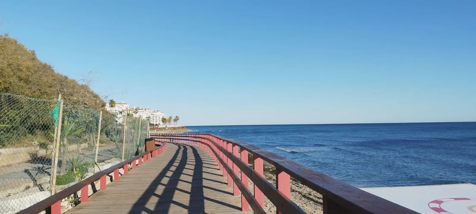 2 soveværelse Strandlejlighed til leje i Mijas med swimmingpool garage - € 1.500 (Ref: 10158259)