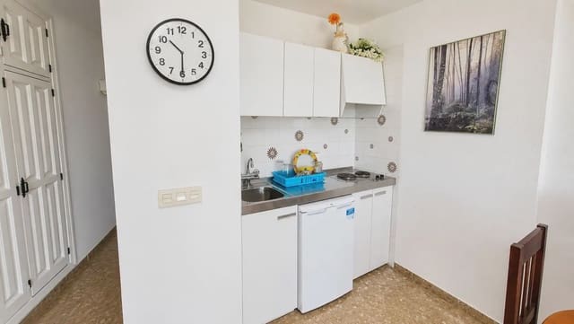 1 sovrum Strandlägenhet att hyra i Calahonda, Mijas med pool - 1 200 € (Ref: 10158289)