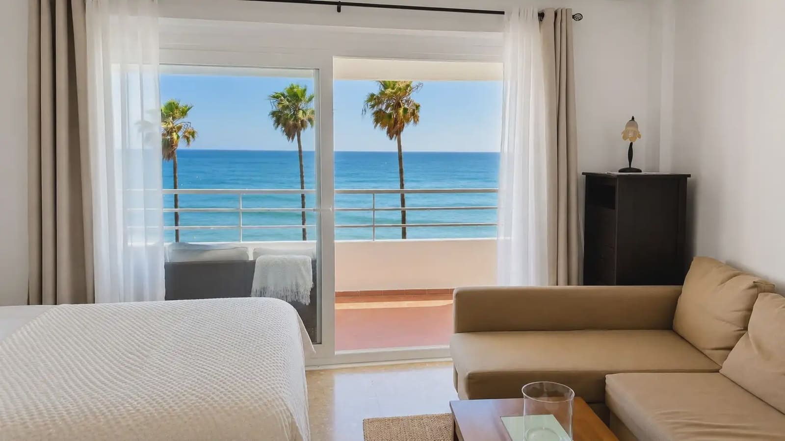 1 sovrum Strandlägenhet att hyra i Mijas med pool - 1 200 € (Ref: 10158289)