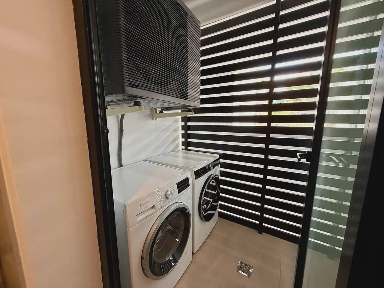 2 soveværelse Strandlejlighed til salg i Fuengirola med swimmingpool garage - € 994.000 (Ref: 10158292)