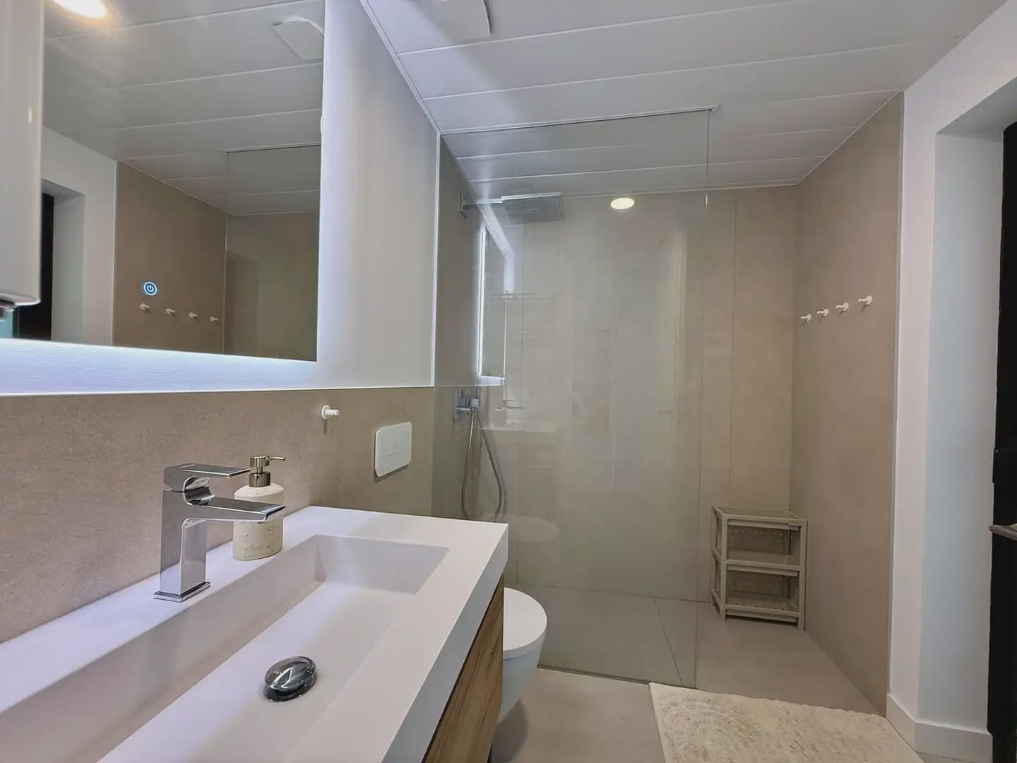 2 soveværelse Strandlejlighed til salg i Fuengirola med swimmingpool garage - € 994.000 (Ref: 10158292)