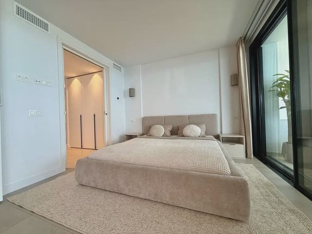 2 soveværelse Strandlejlighed til salg i Las Gaviotas  - Carvajal, Fuengirola med swimmingpool garage - € 994.000 (Ref: 10158292)