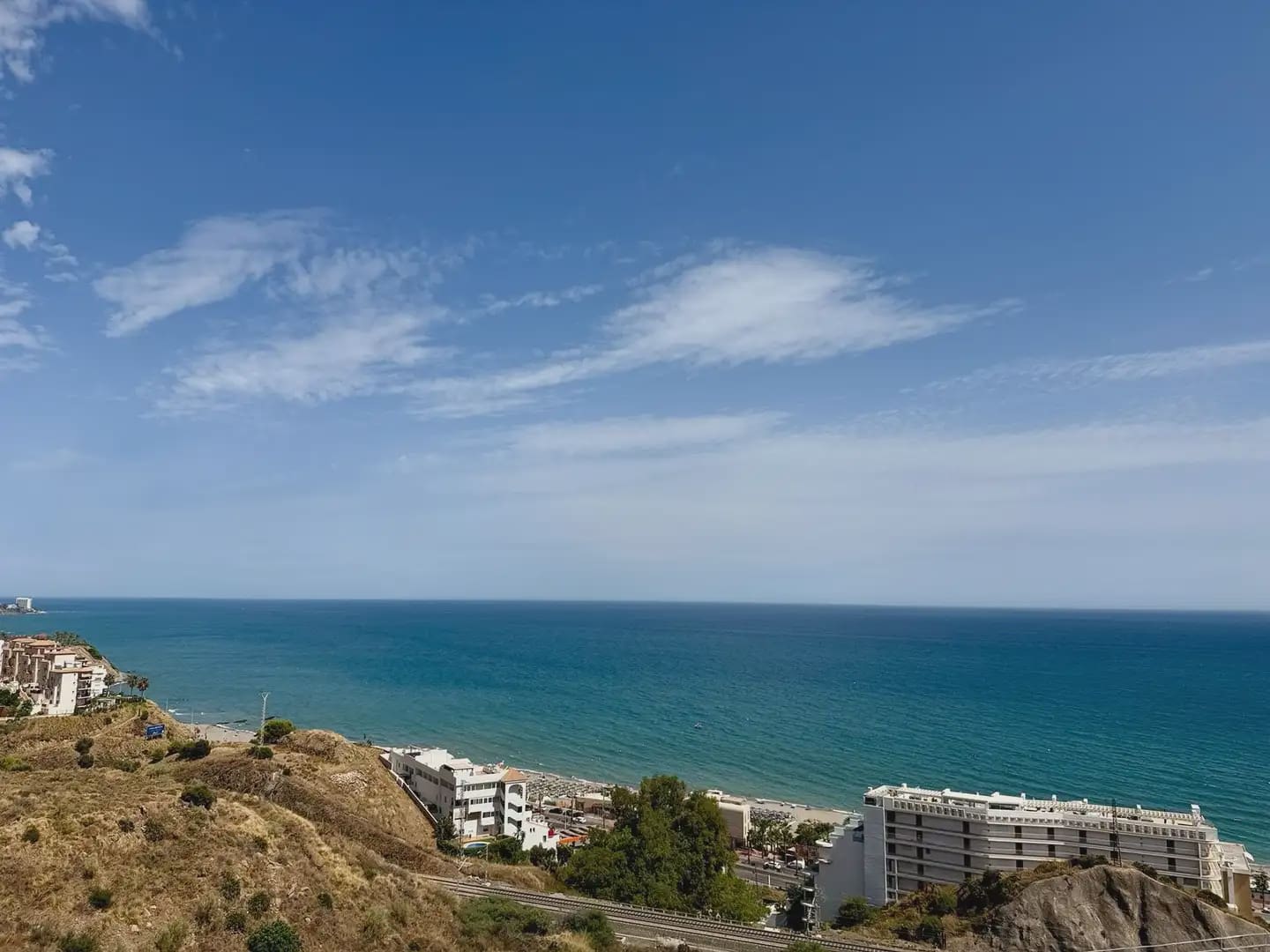 2 soveværelse Strandlejlighed til salg i Fuengirola med swimmingpool garage - € 994.000 (Ref: 10158292)